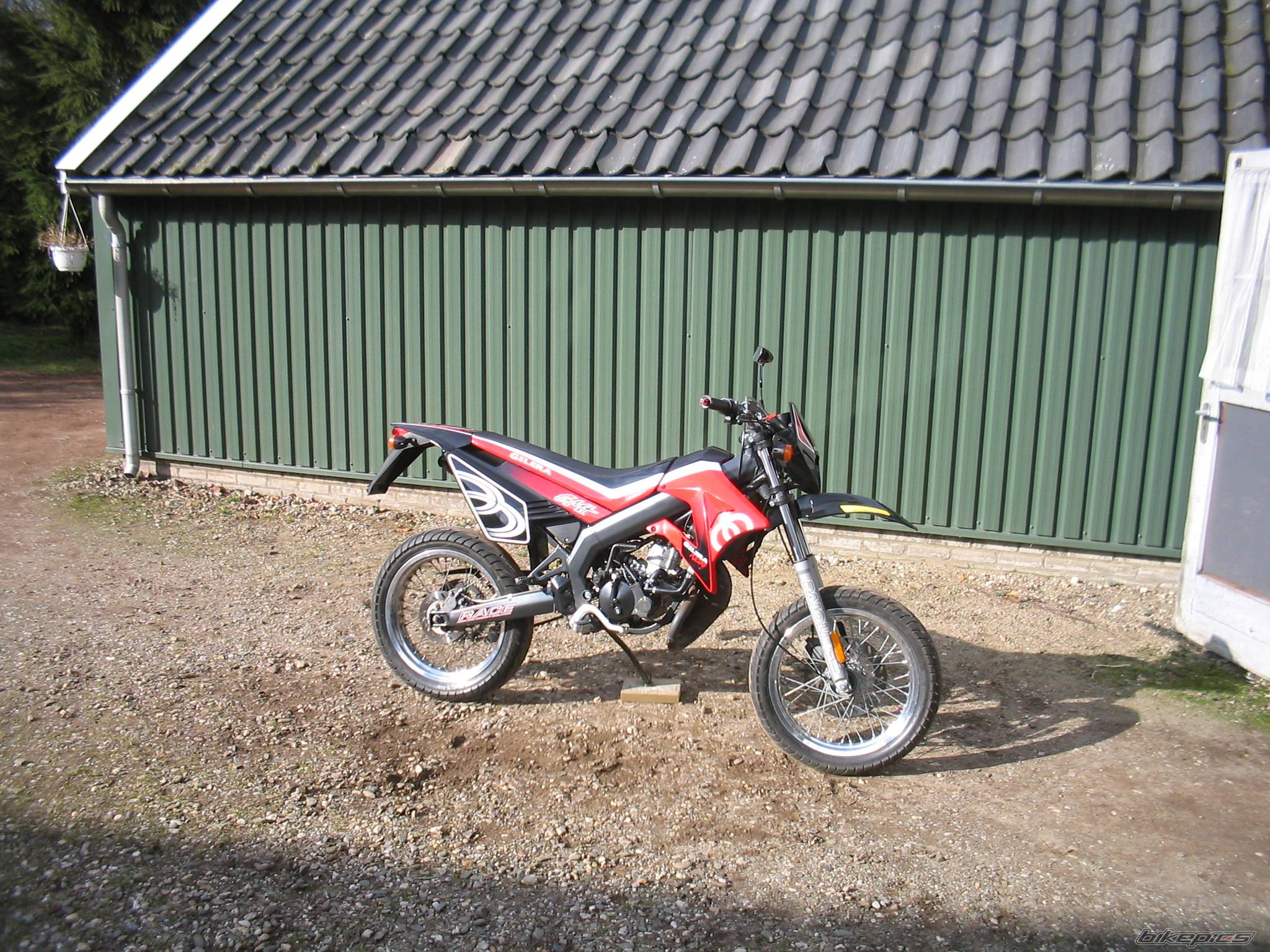 2004 GILERA SMT 50 | Picture 531289 motorcycle photo