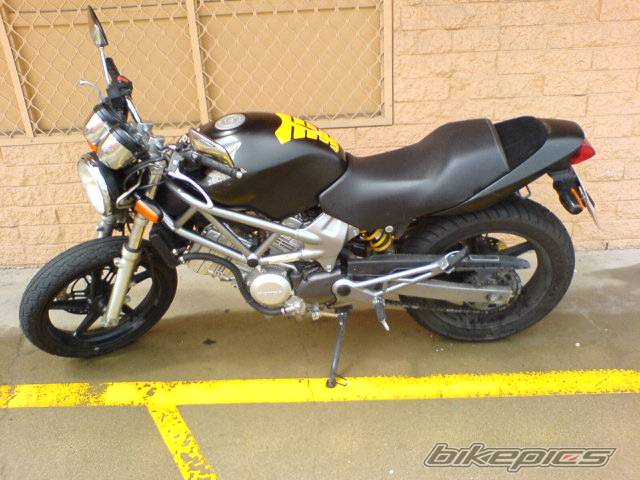 2003 HONDA VTR 250 | Picture 536386 motorcycle photo