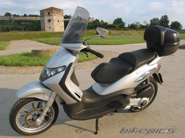 2004 PIAGGIO BEVERLY 200 | Picture 536412 motorcycle photo