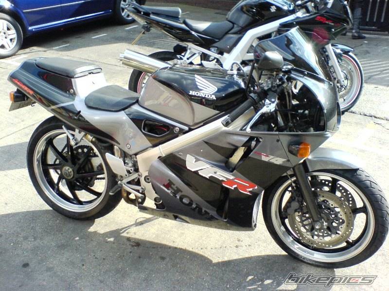 1991 HONDA VFR 400 | Picture 537146 motorcycle photo