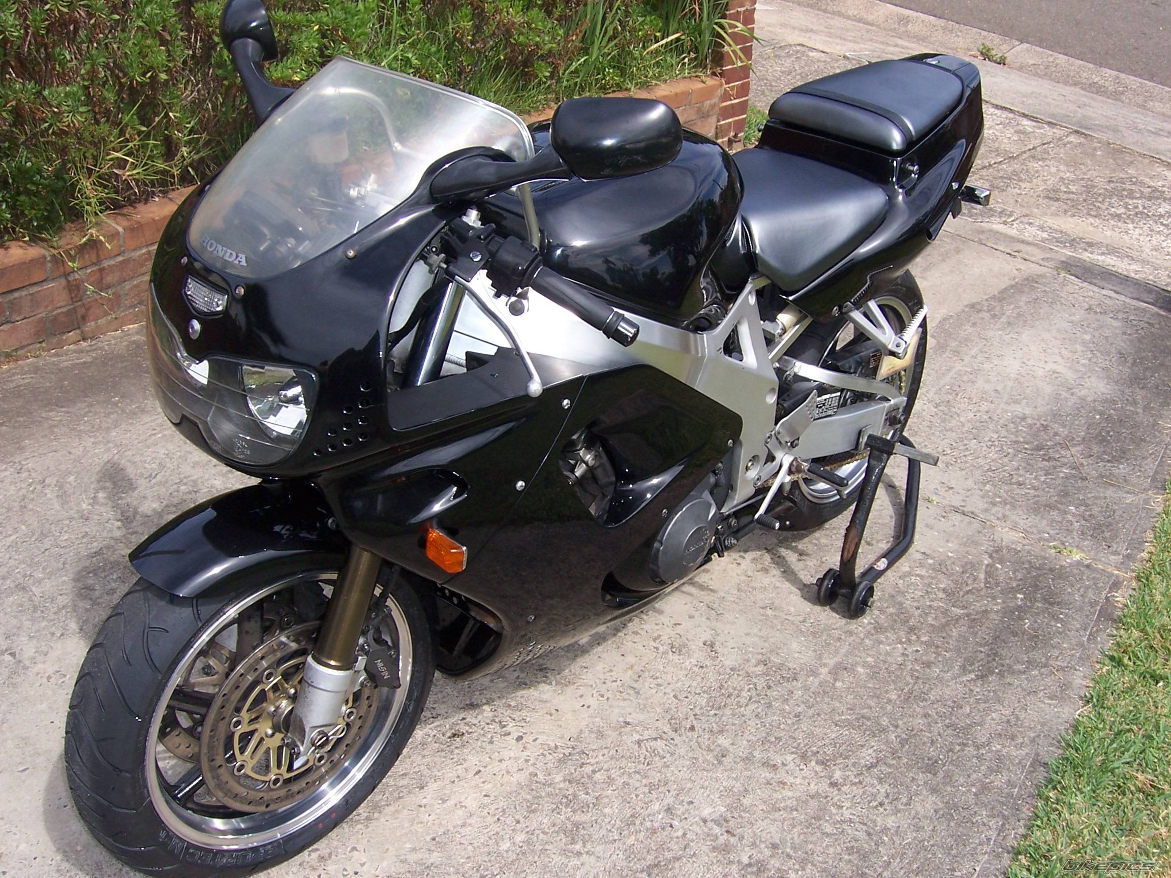 1995 HONDA CBR 900 | Picture 540267 motorcycle photo