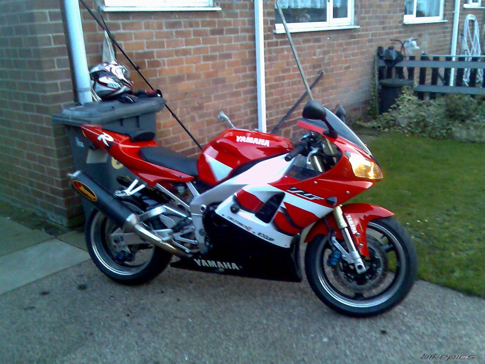 2001 YAMAHA YZF R1 | Picture 542017 motorcycle photo
