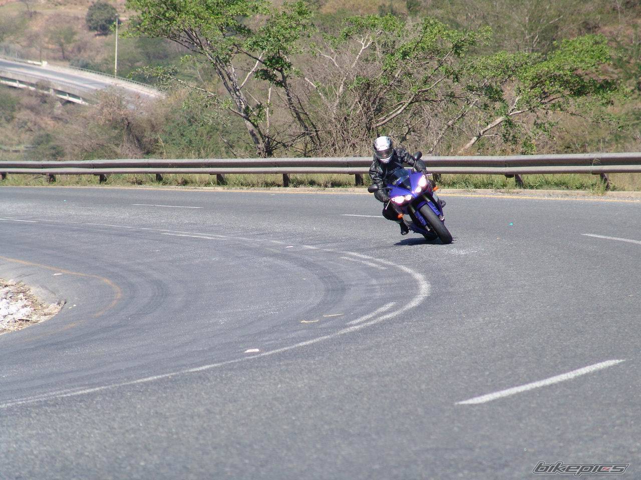 2005 YAMAHA YZF R1 | Picture 542425 motorcycle photo