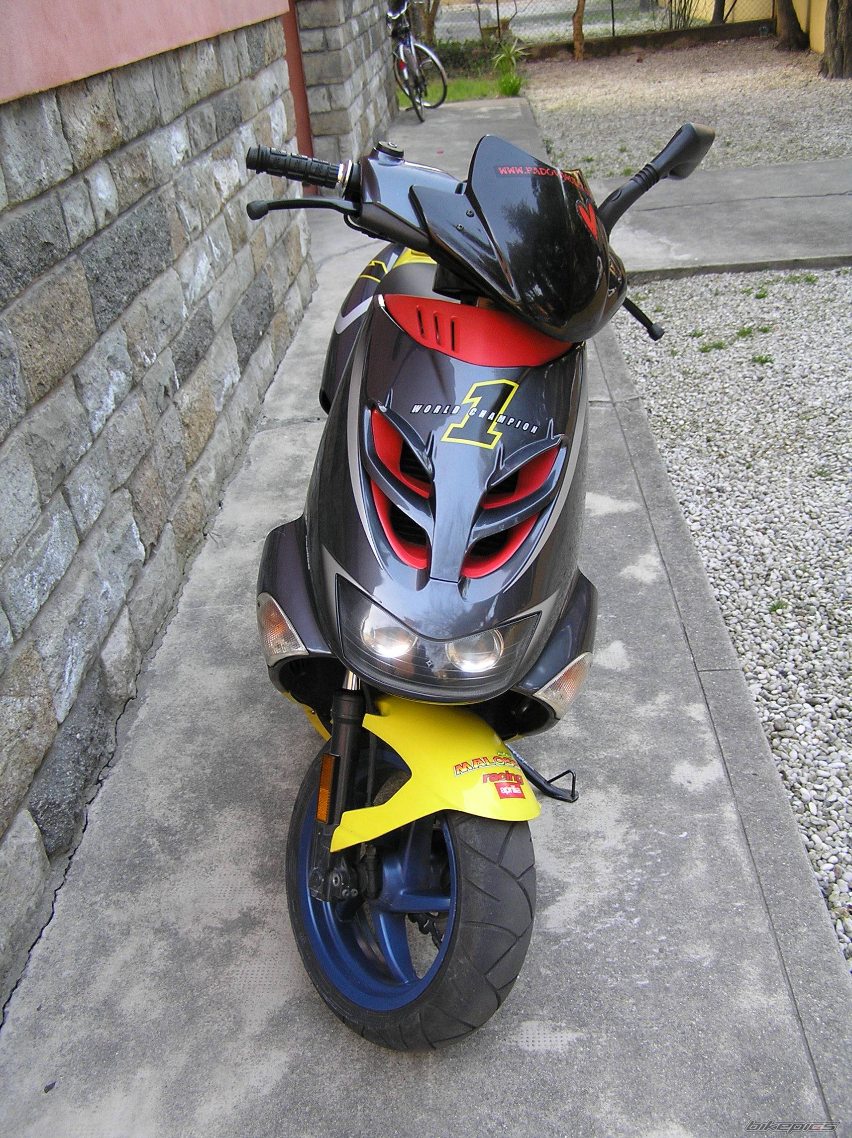 2002 APRILIA SR 50 | Picture 542896 motorcycle photo