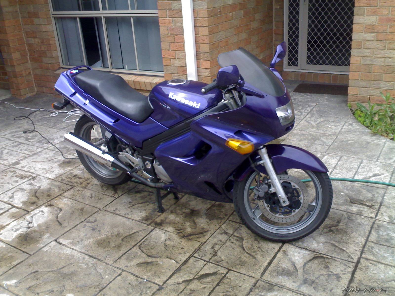 1993 KAWASAKI ZZR 250 | Picture 544004 motorcycle photo
