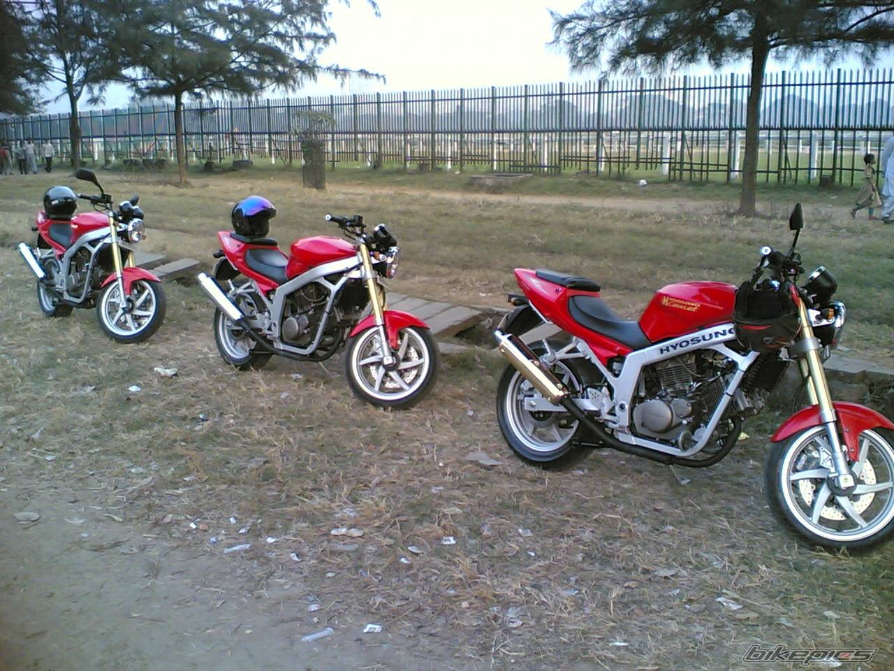 2005 HYOSUNG GT 250 COMET | Picture 548213 motorcycle photo