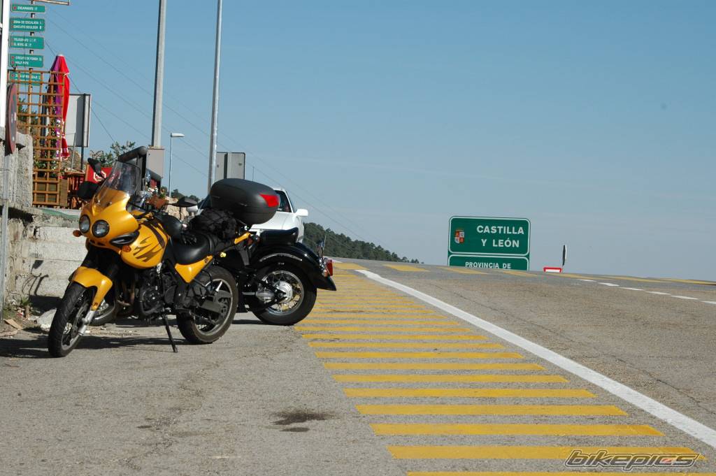 1999 TRIUMPH TIGER | Picture 550035 motorcycle photo
