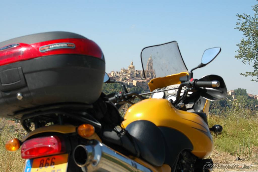 1999 TRIUMPH TIGER | Picture 550051 motorcycle photo