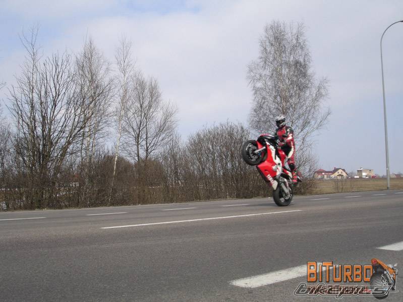 2005 YAMAHA YZF R6 | Picture 550111 motorcycle photo