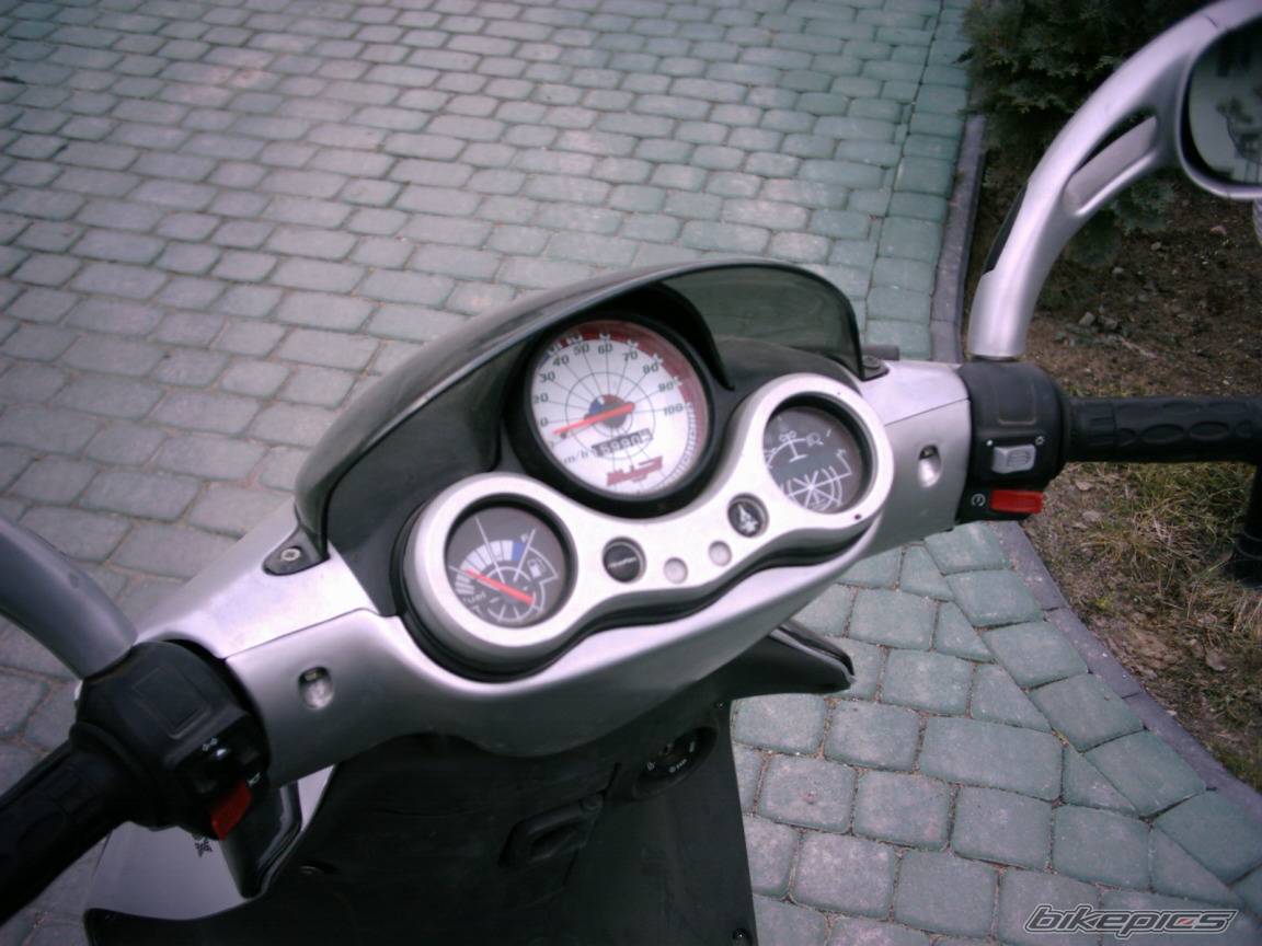 1999 MALAGUTI FIREFOX 50 F15 | Picture 551714 motorcycle photo