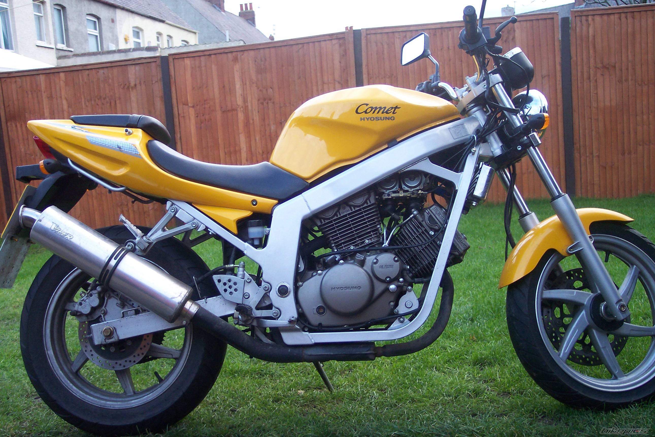 2004 HYOSUNG GT 125 COMET | Picture 553069 motorcycle photo