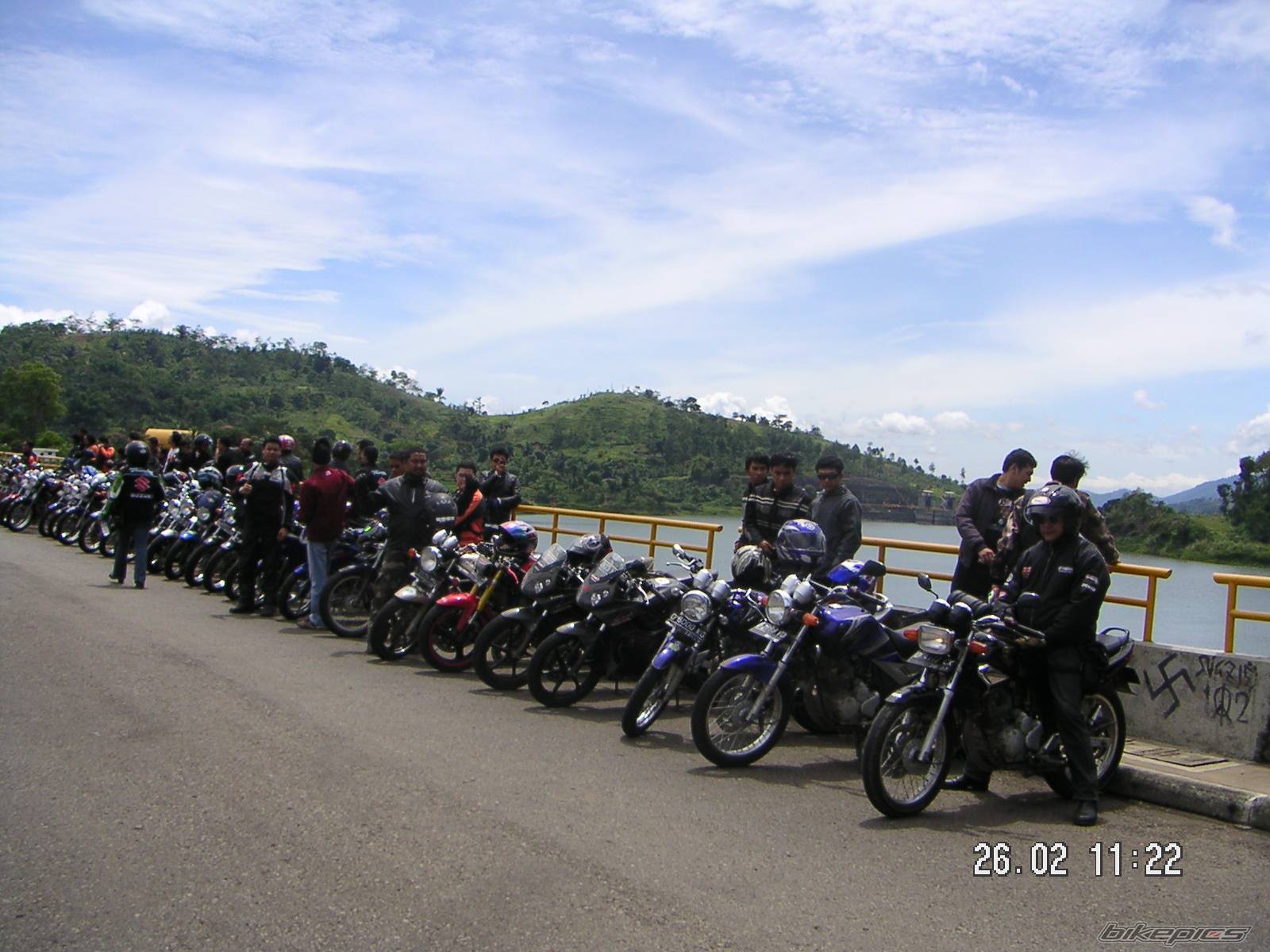 2004 YAMAHA SCORPIO 225 | Picture 553300 motorcycle photo
