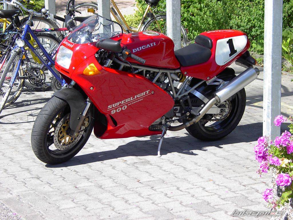 1995 DUCATI 900 SS | Picture 55358 motorcycle photo
