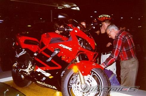 2001 HONDA CBR 600 | Picture 5540 motorcycle photo