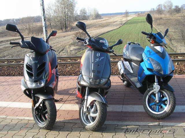 2002 APRILIA SR 50 | Picture 554187 motorcycle photo