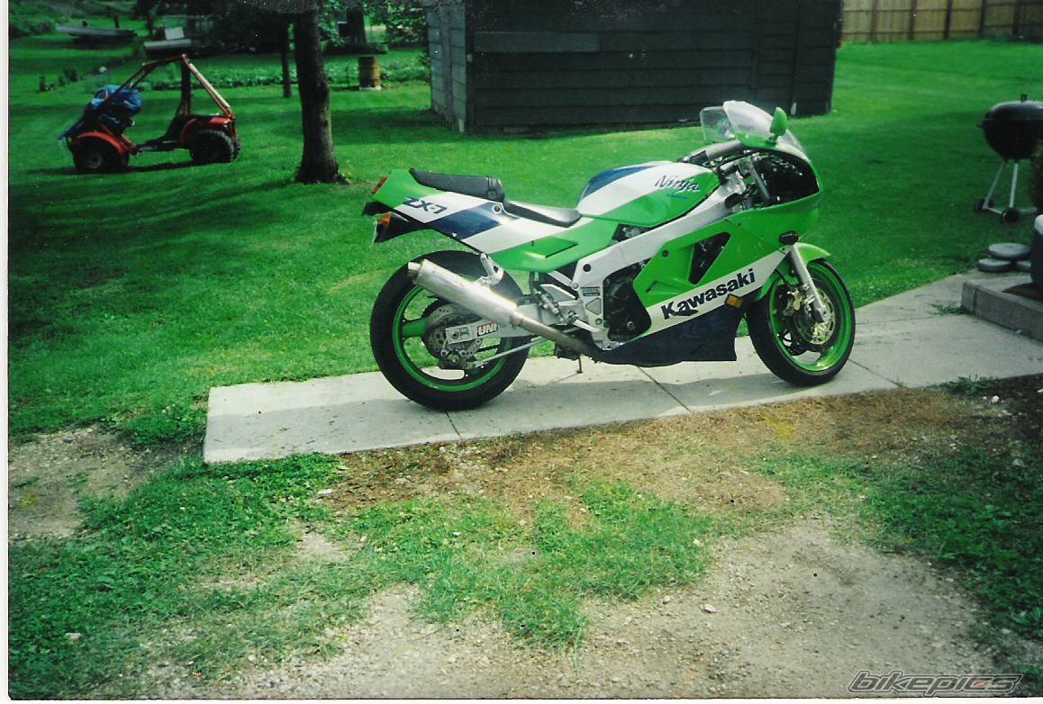 1990 KAWASAKI ZX 7 | Picture 554998 motorcycle photo