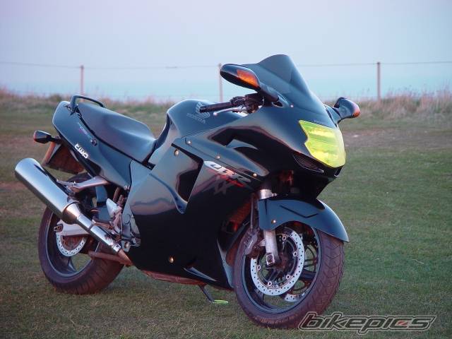 1997 HONDA CBR 1100 BLACKBIRD | Picture 557076 motorcycle photo