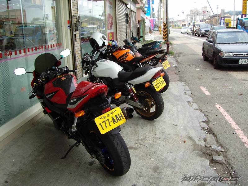 2002 HONDA CB 400 | Picture 558201 motorcycle photo