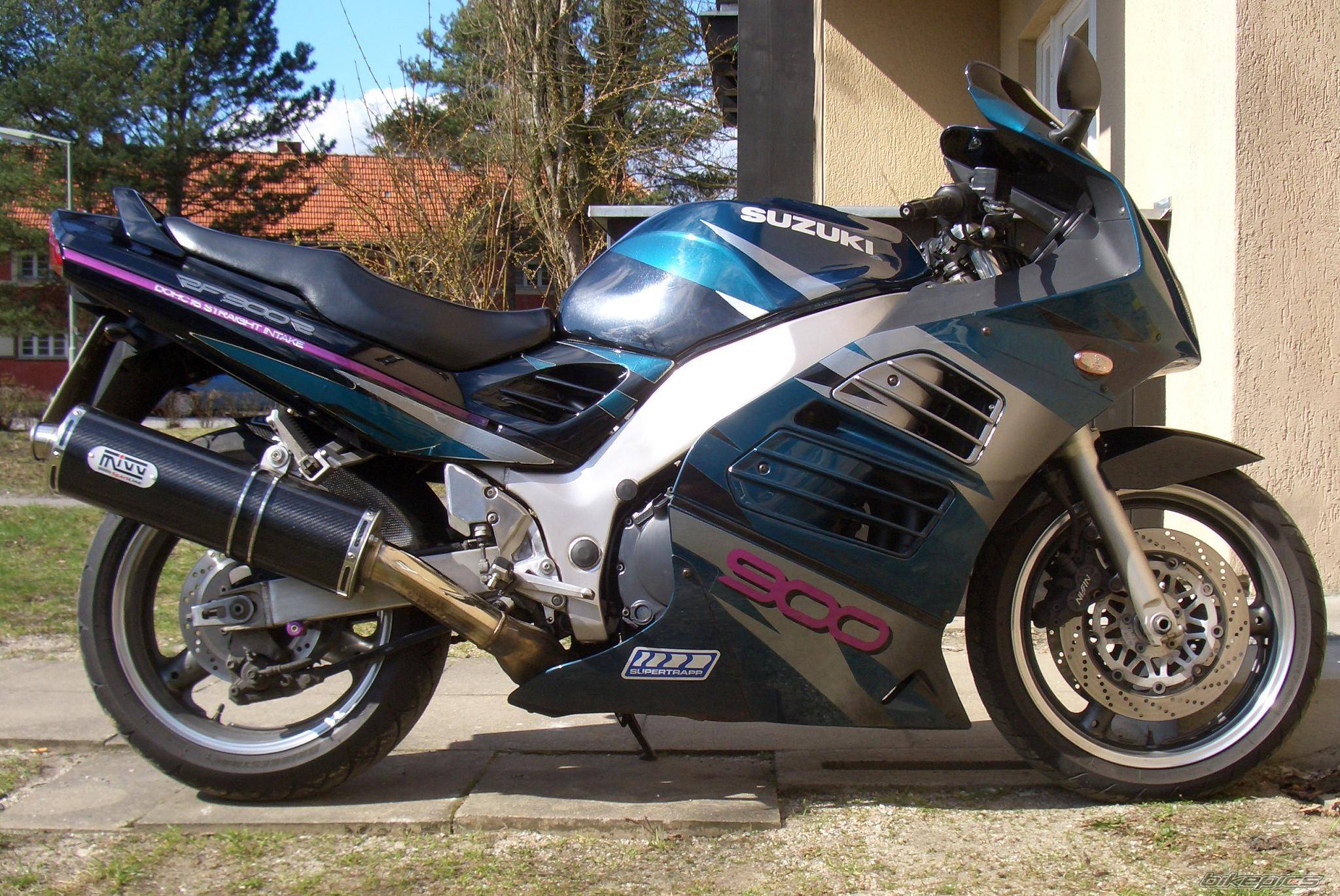 1996 SUZUKI RF 900 | Picture 560827 motorcycle photo