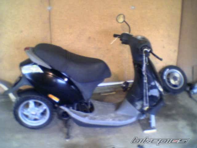 2002 PIAGGIO ZIP SP | Picture 562003 motorcycle photo