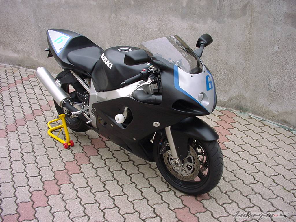 2001 SUZUKI GSX R 600 | Picture 56714 motorcycle photo