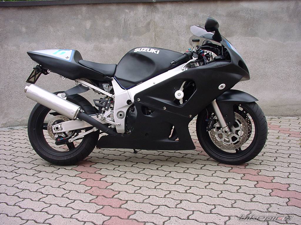 2001 SUZUKI GSX R 600 | Picture 56715 motorcycle photo