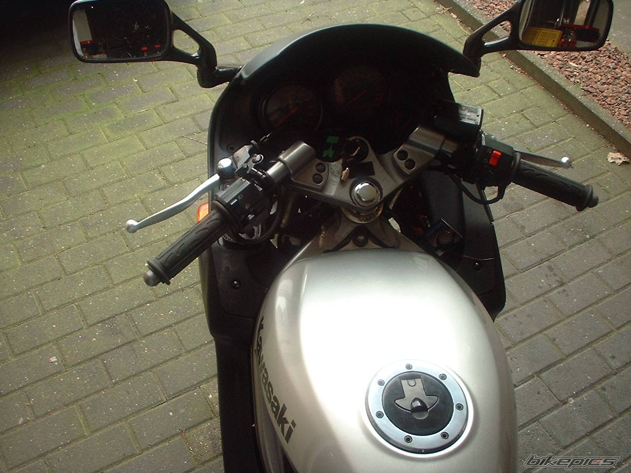2000 KAWASAKI ZZR 250 | Picture 567285 motorcycle photo
