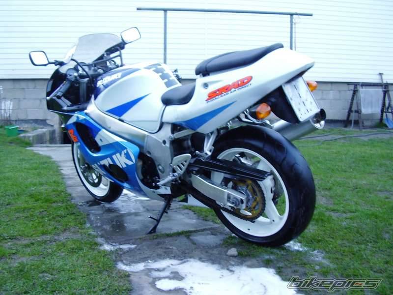 1998 SUZUKI GSX R 600 | Picture 567575 motorcycle photo