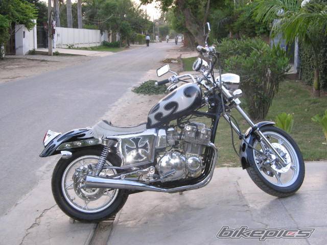 1989 SUZUKI GS 750 | Picture 567976 motorcycle photo