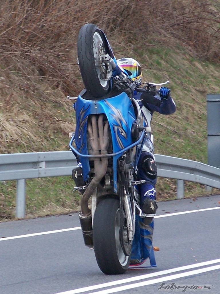 1998 HONDA CBR 900 | Picture 568184 motorcycle photo