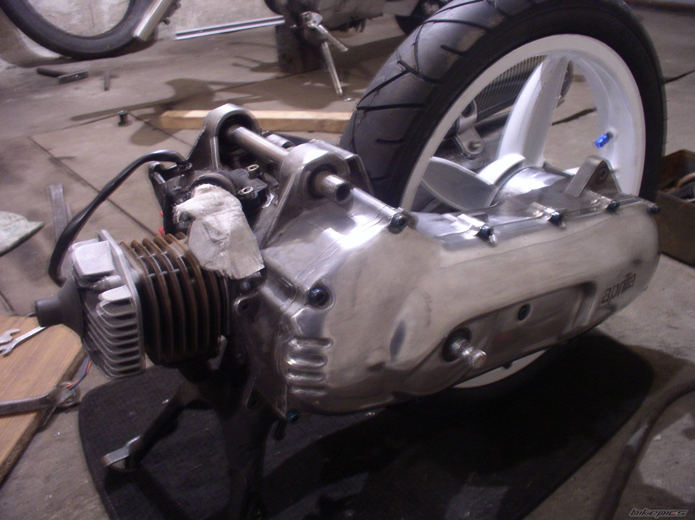 1994 APRILIA SCARABEO 50 | Picture 568994 motorcycle photo
