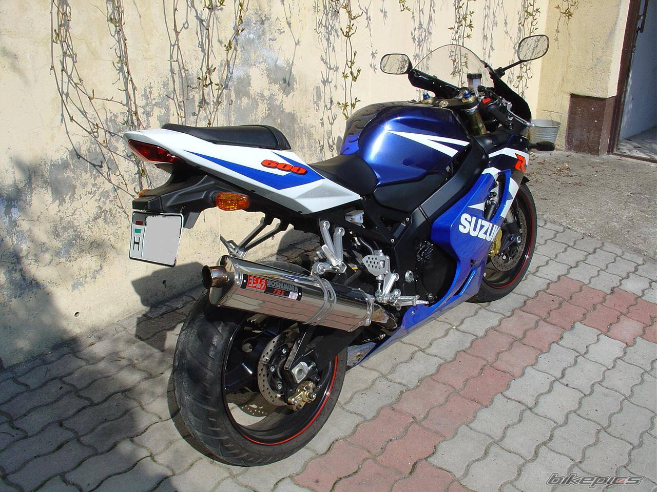 2004 SUZUKI GSX R 600 | Picture 571839 motorcycle photo