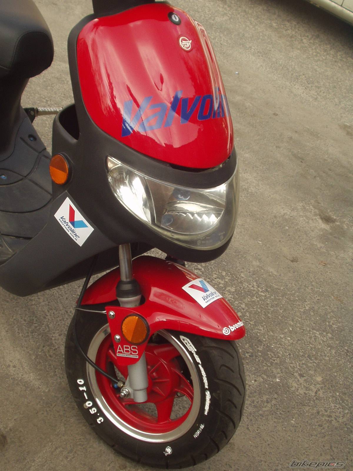 2005 KEEWAY HURRICANE 50 | Picture 573329 motorcycle photo