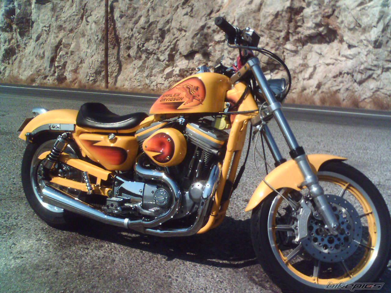 1992 HARLEY DAVIDSON XLH 883 | Picture 575899 motorcycle photo