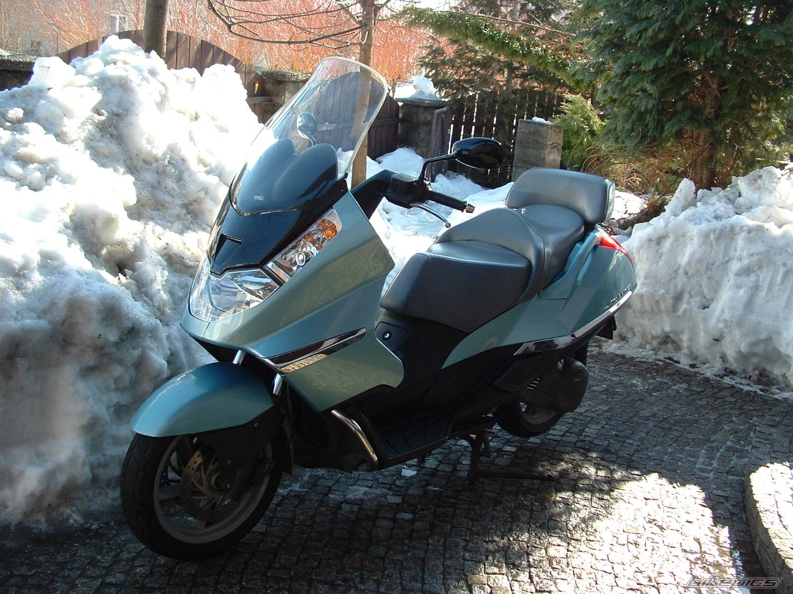 2002 APRILIA ATLANTIC 500 | Picture 576017 motorcycle photo