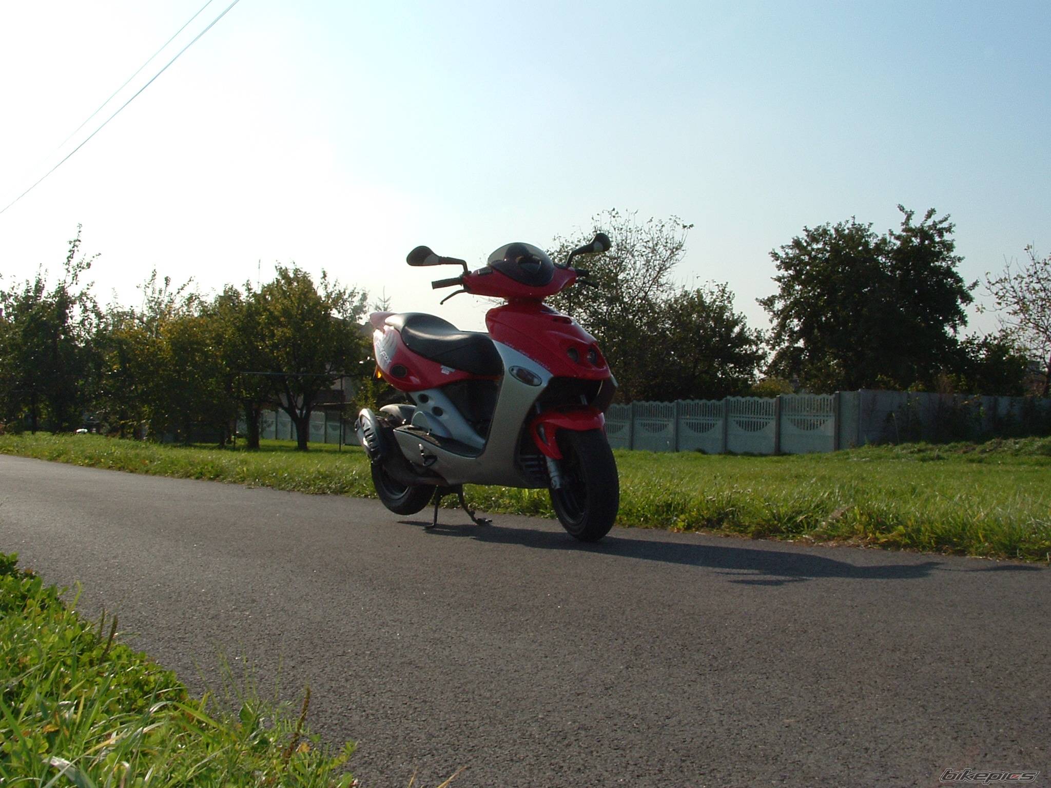 2004 MALAGUTI FIREFOX 50 F15 | Picture 576032 motorcycle photo