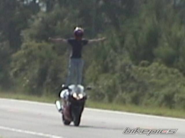 2001 SUZUKI GSX R 750 | Picture 5769 motorcycle photo