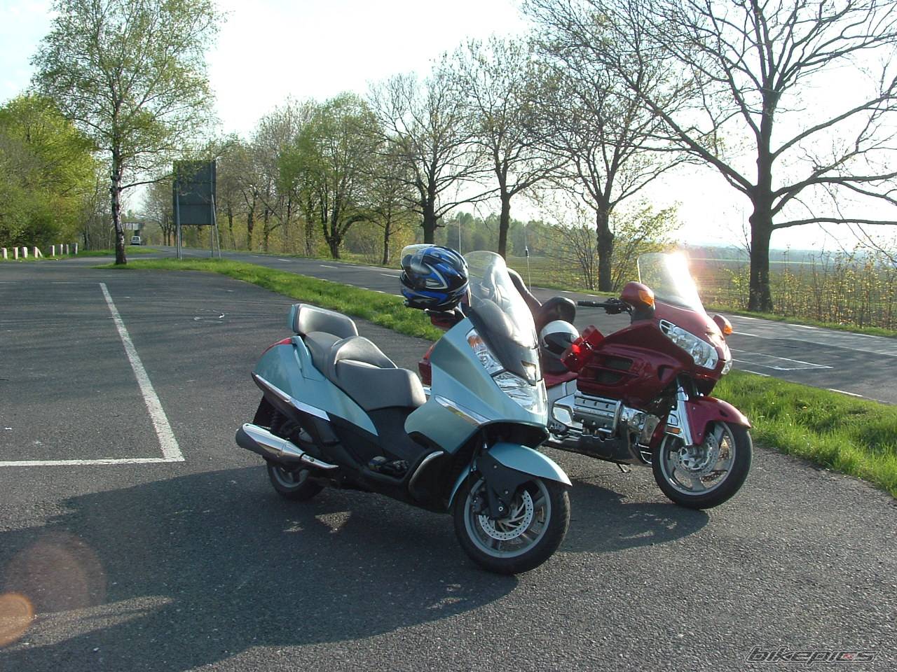 2002 APRILIA ATLANTIC 500 | Picture 577990 motorcycle photo