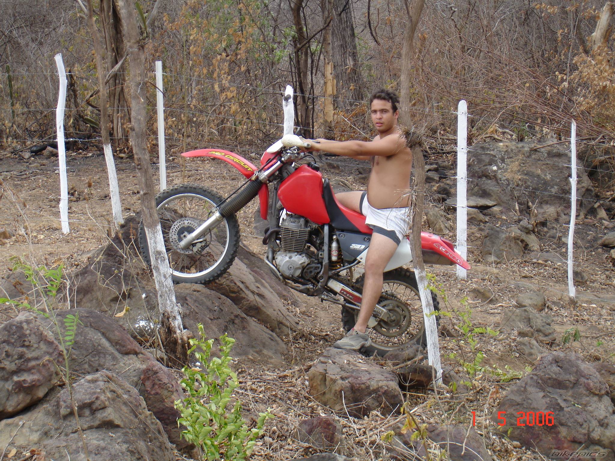 1998 HONDA XR 400 | Picture 579809 motorcycle photo