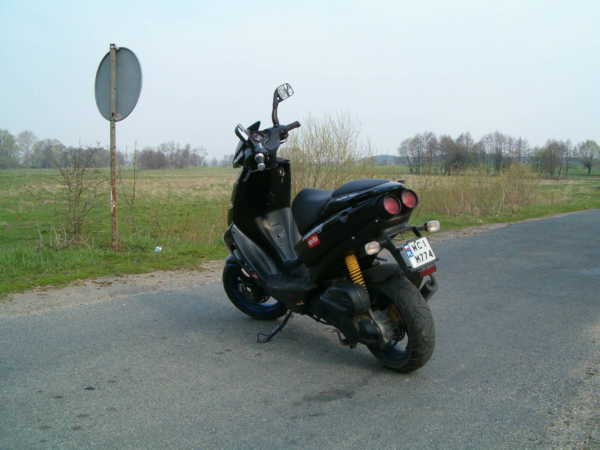 2001 APRILIA SR 50 | Picture 580019 motorcycle photo