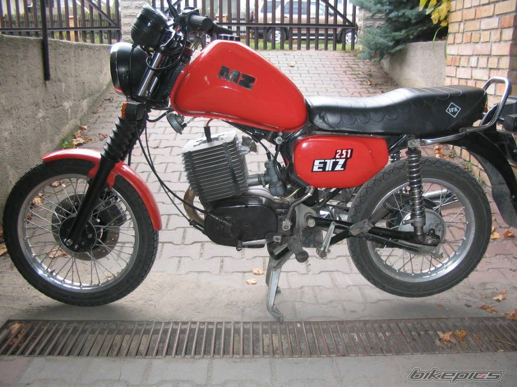1989 MZ ETZ 251 | Picture 580324 motorcycle photo