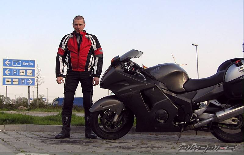 1996 HONDA CBR 1100 BLACKBIRD | Picture 581075 motorcycle photo