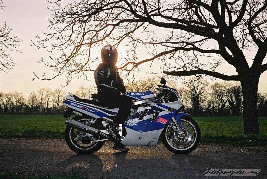 1991 SUZUKI GSX R 750 | Picture 58397 motorcycle photo