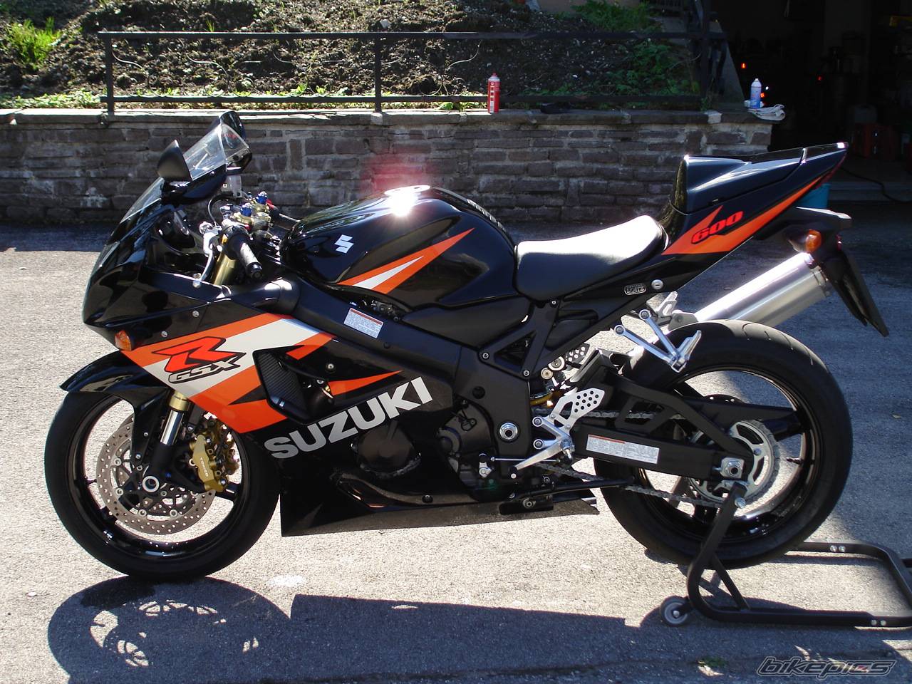2004 SUZUKI GSX R 600 | Picture 585769 motorcycle photo