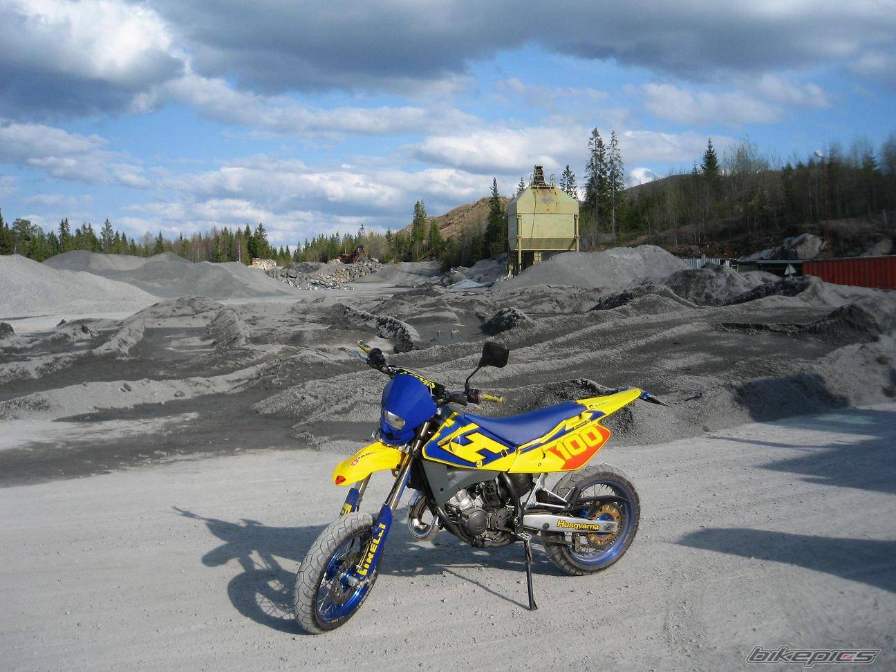 2003 HUSQVARNA WRE 125 | Picture 585803 motorcycle photo