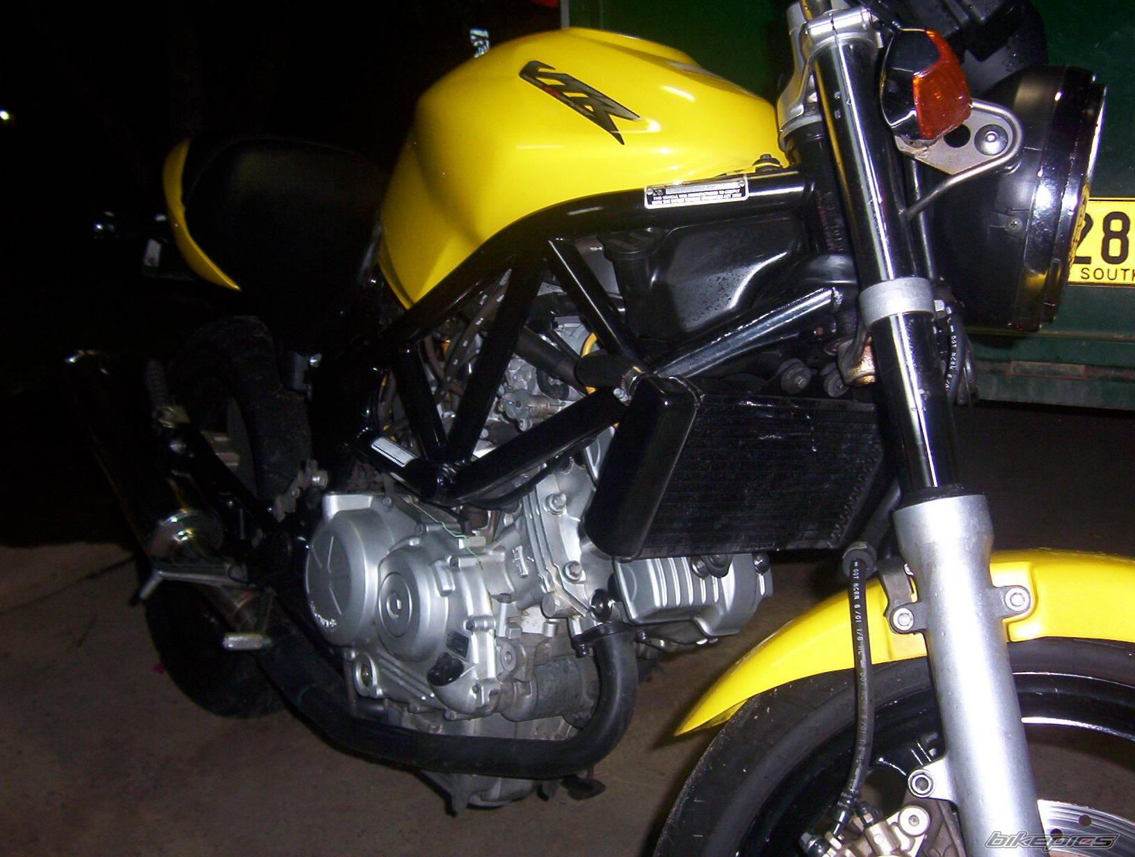 2001 HONDA VTR 250 | Picture 585926 motorcycle photo