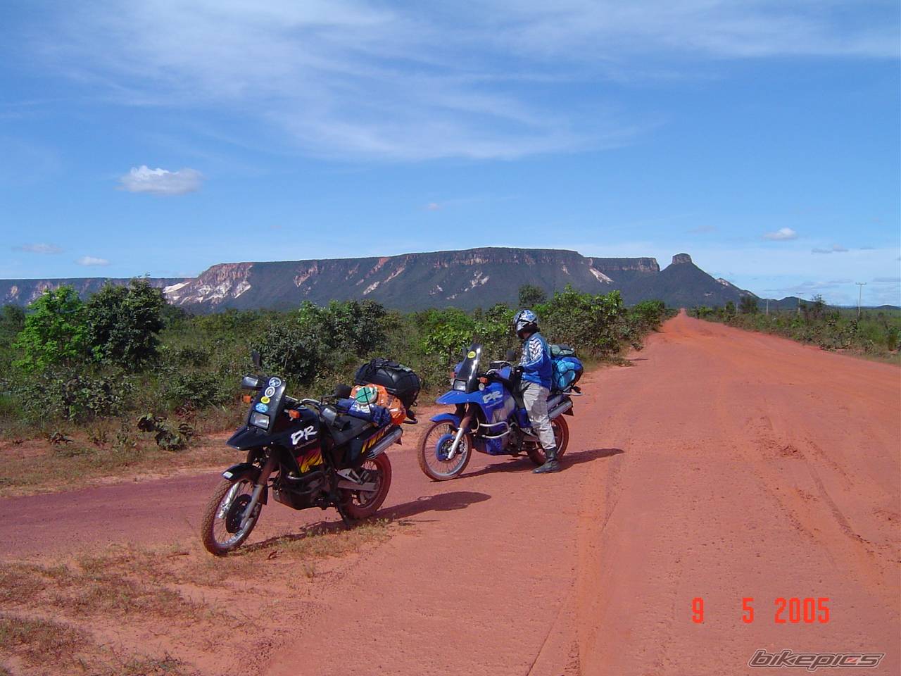 1995 SUZUKI DR 800 | Picture 586699 motorcycle photo