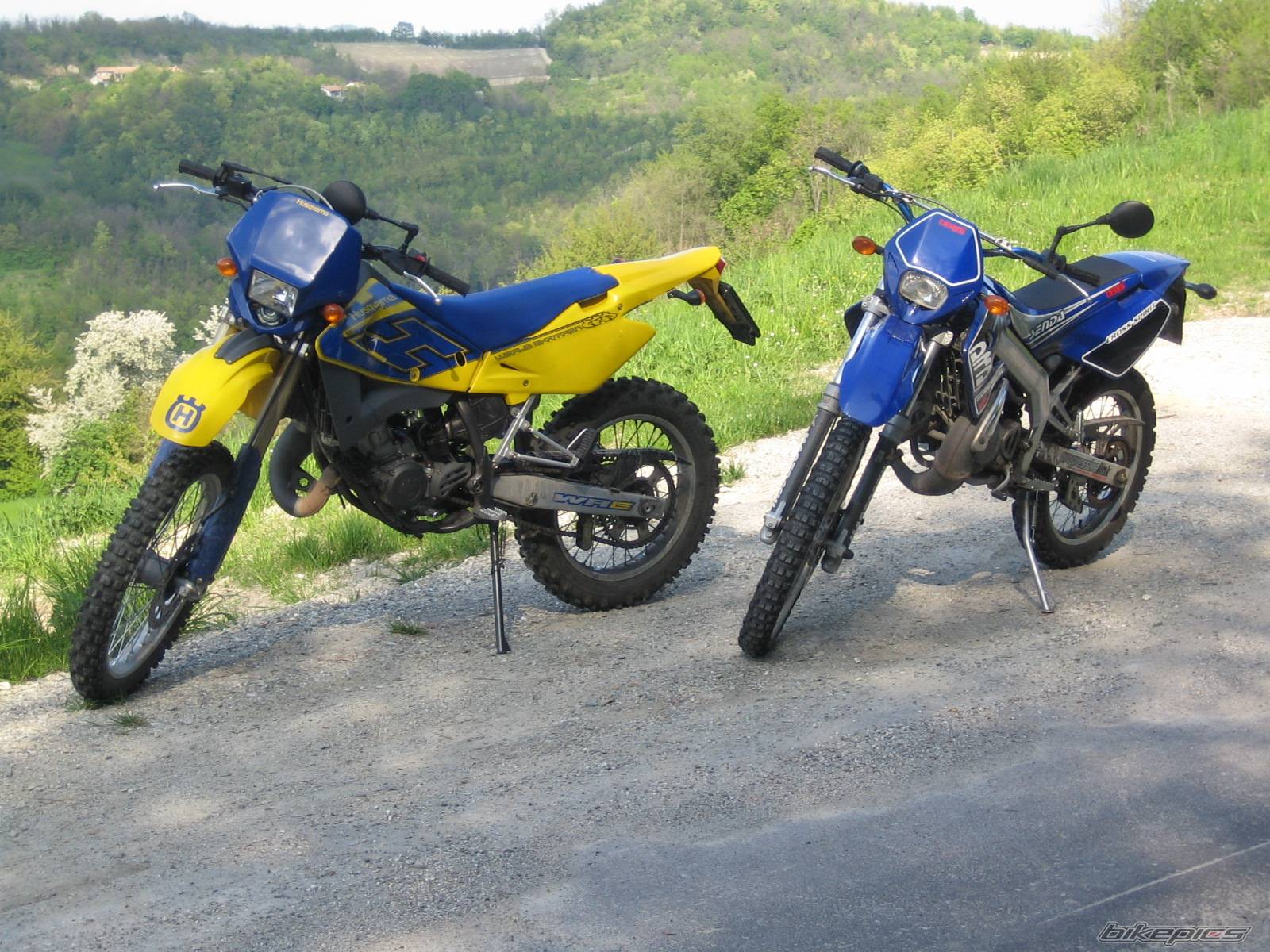 2005 HUSQVARNA WRE 125 | Picture 588359 motorcycle photo