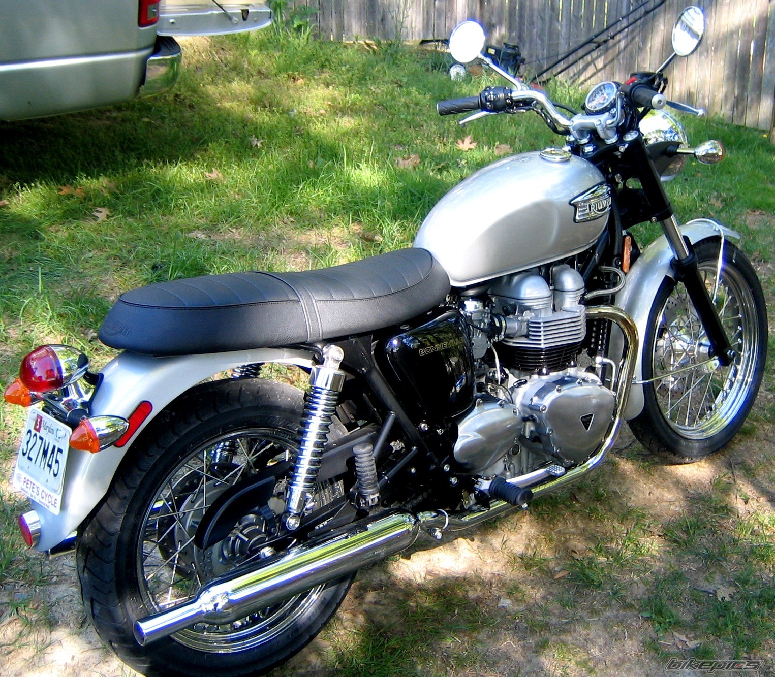 2006 TRIUMPH BONNEVILLE | Picture 589032 motorcycle photo