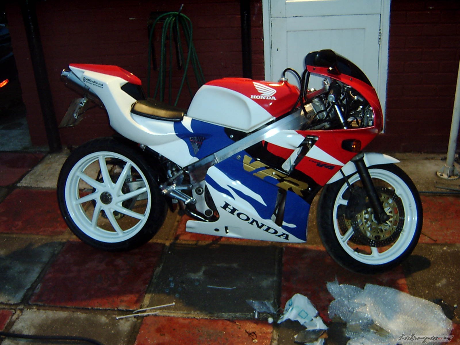 1992 HONDA VFR 400 | Picture 589073 motorcycle photo